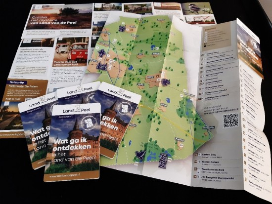 Regiokaart de Peel opengeklapt