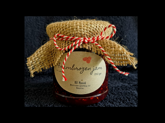 Frambozenjam bij moniek deurne